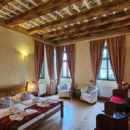 Hotel Opat Kutna Hora Bagian luar foto