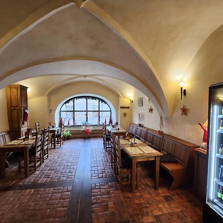Hotel Opat Kutna Hora Bagian luar foto