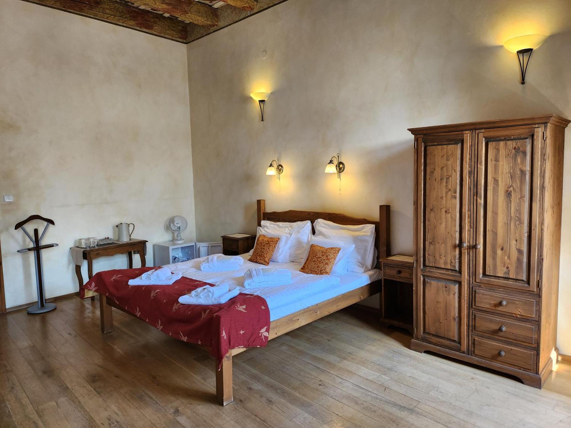 Hotel Opat Kutna Hora Bagian luar foto