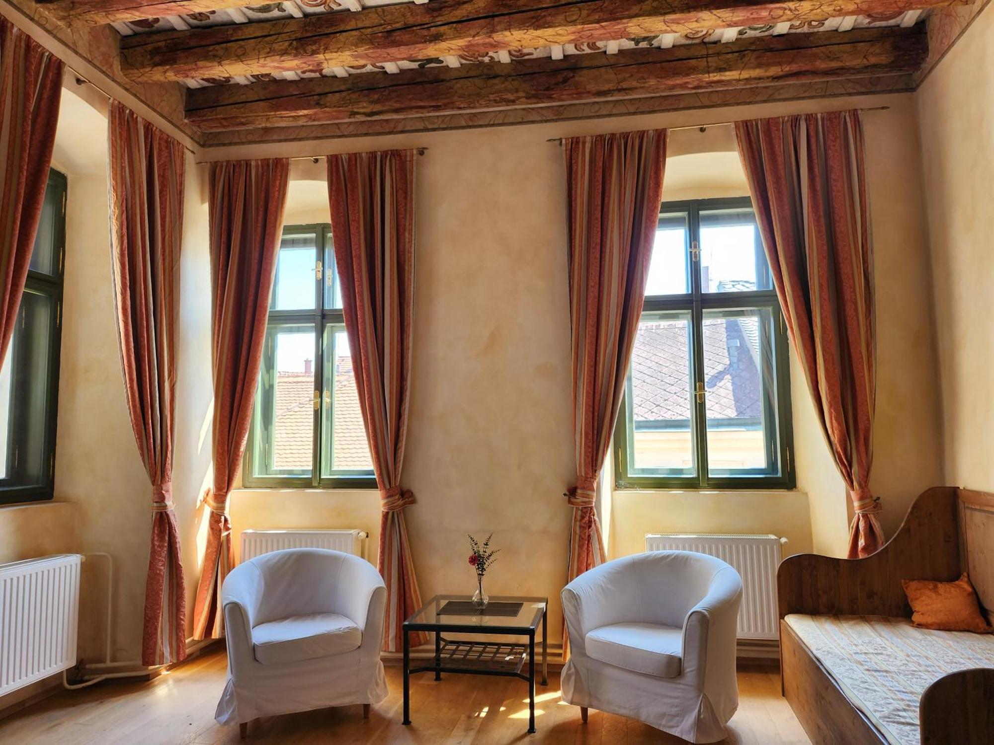 Hotel Opat Kutna Hora Bagian luar foto