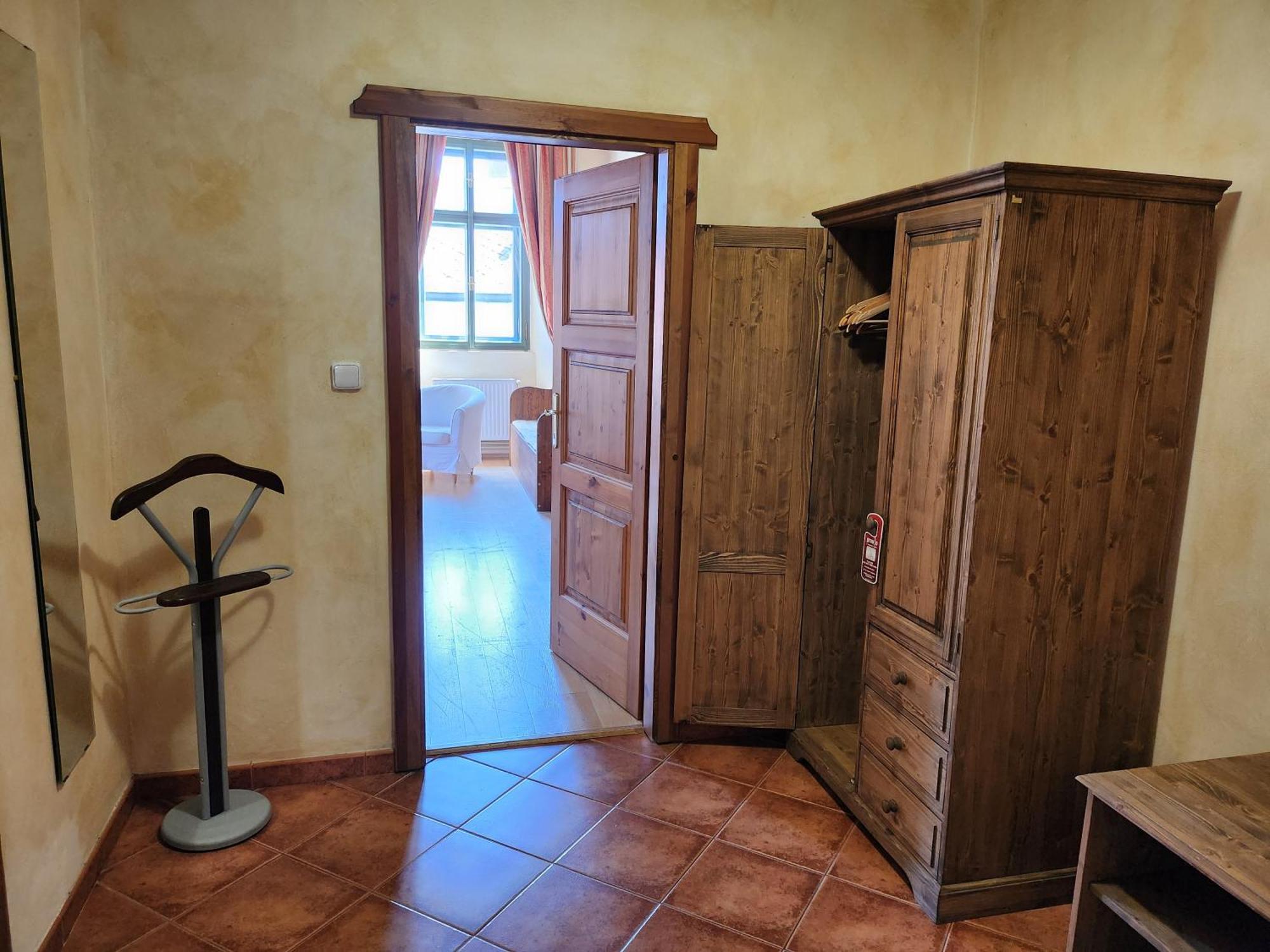 Hotel Opat Kutna Hora Bagian luar foto