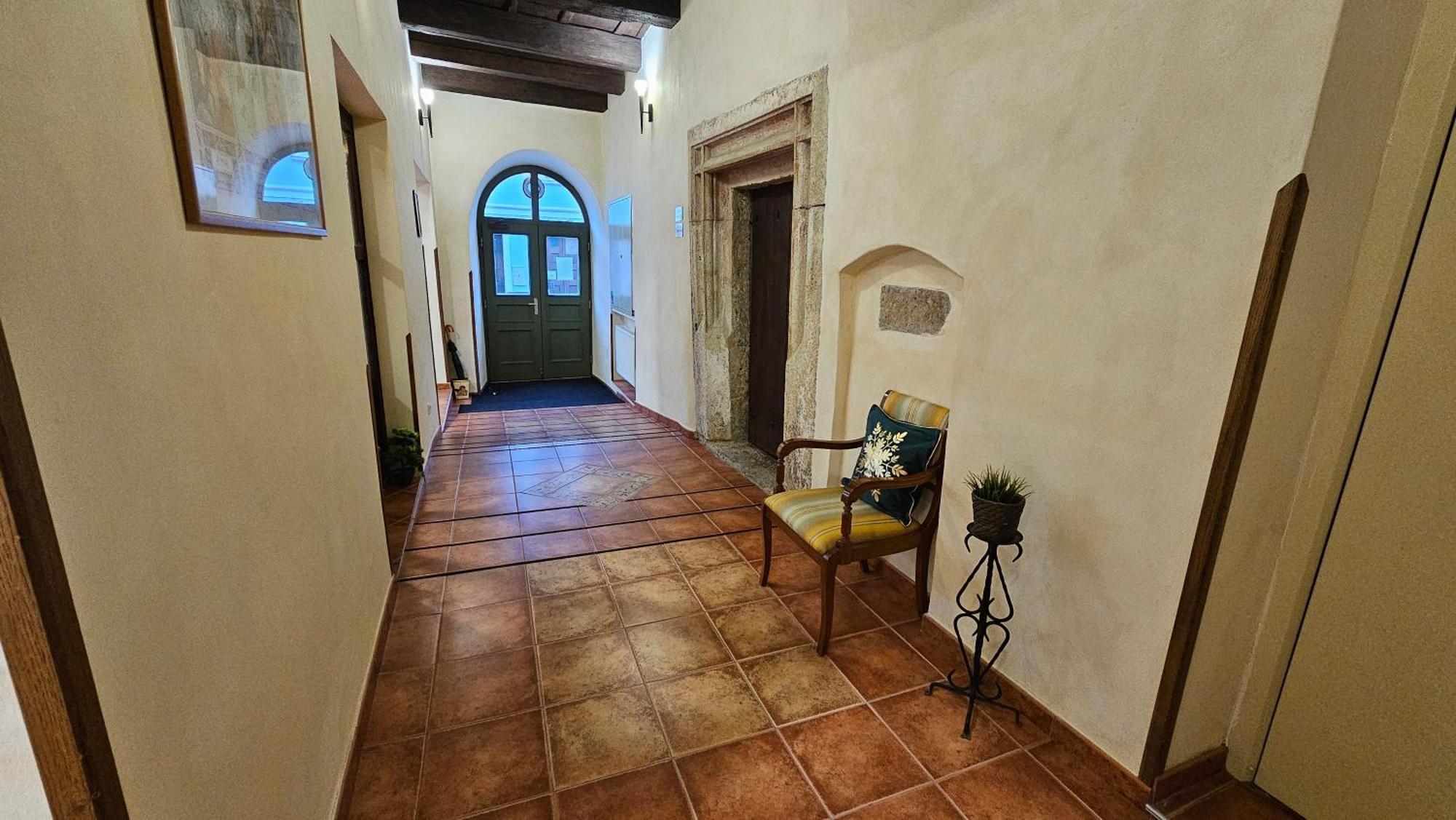Hotel Opat Kutna Hora Bagian luar foto