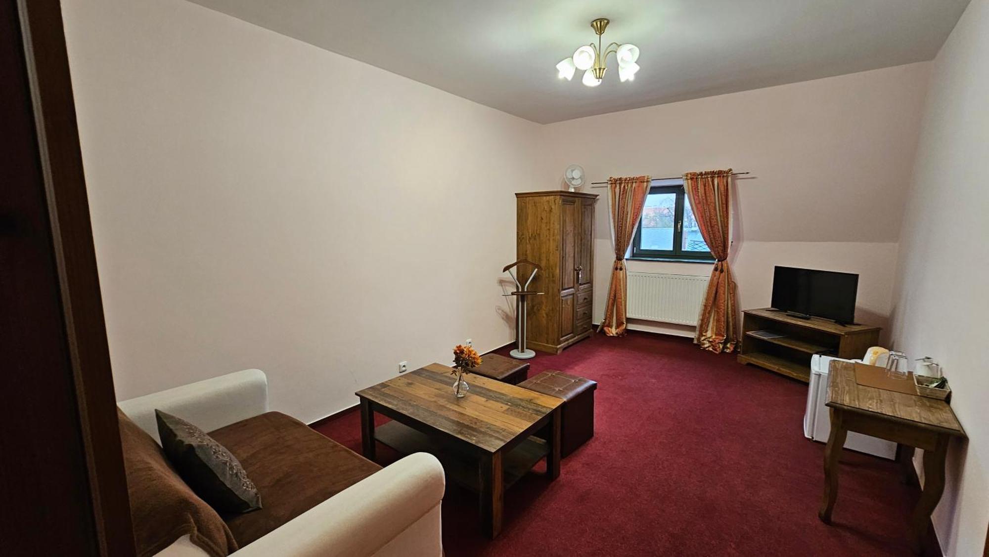 Hotel Opat Kutna Hora Bagian luar foto