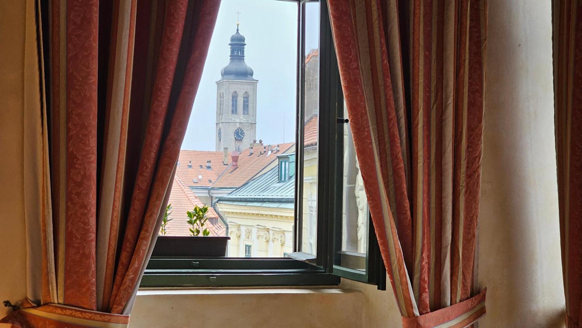 Hotel Opat Kutna Hora Bagian luar foto